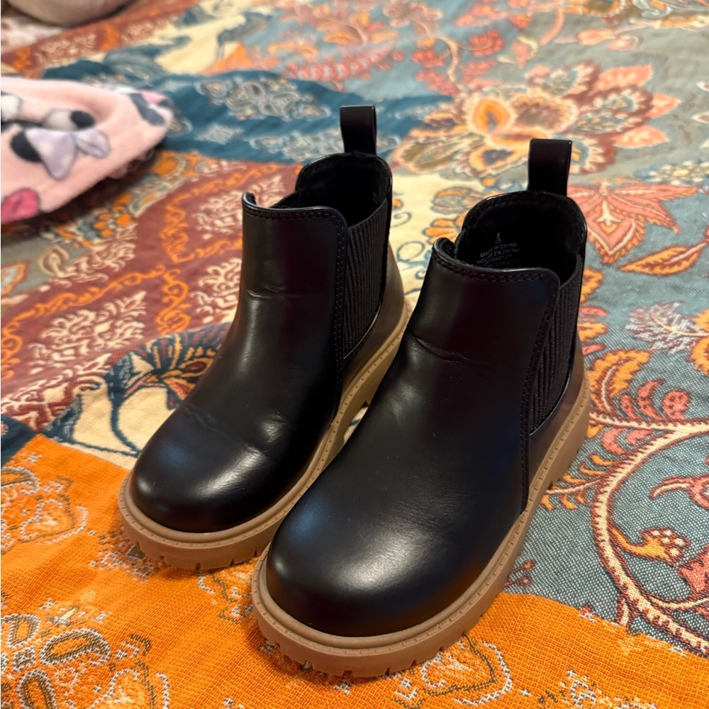 Black Leather Ankle Chelsea boots